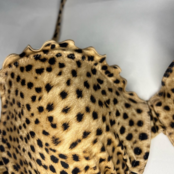 Shade & Shore Cheetah Bathing Suit Top, Bikini Top, Swimsuit, Tops - Picture 8 of 9